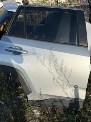 Дверей правий задній toyota rav4 2015 2016 2017 2018 фото №1
