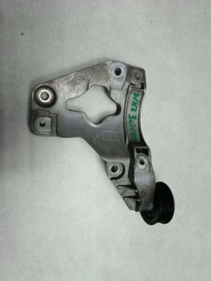 Jeep grand cherokee wk2 10– 3.0 crd кронштейн компресора ролик 3310f фото №1