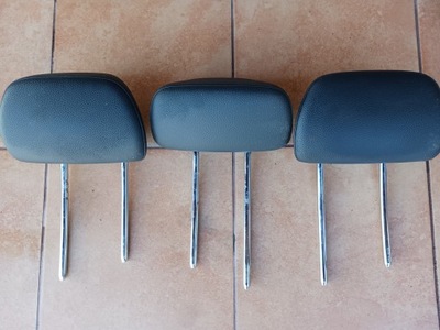 Підголівник задня mercedes w204 фото №1