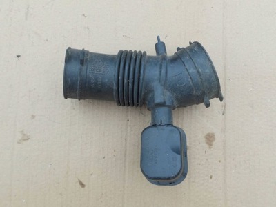 Toyota rav4 v труба повітрозабірник повітря 2018-2023 17893-24010 фото №1