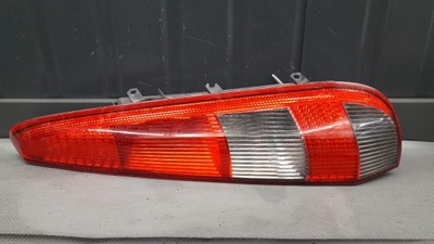 Lampa prawa Ford Fiesta MK5 04R