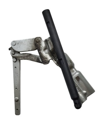 Петля капот правый mercedes w203 a2038800428 оригинал фото №1