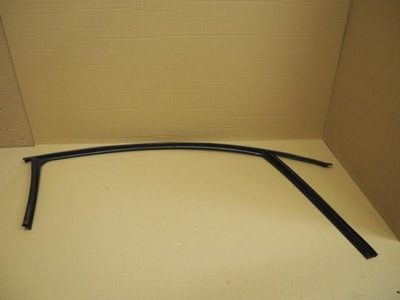 Прокладка скло правий перед volvo c30 фото №1