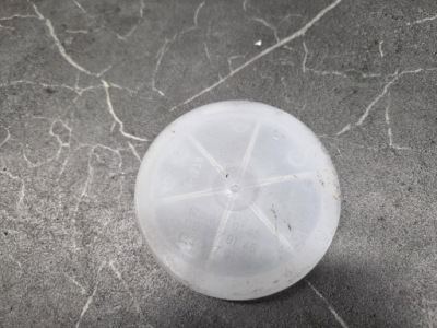 1269870145 заглушка mercedes w123 r107 w126 фото №1