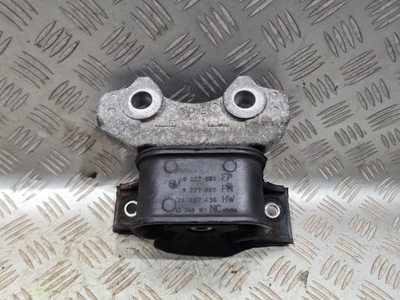 Кронштейн подушка двигуна opel meriva a 1.8 фото №1