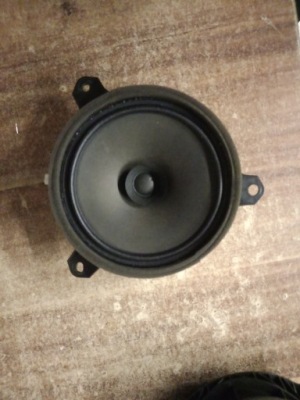 Динамик дверь toyota corolla e21 kombi фото №1