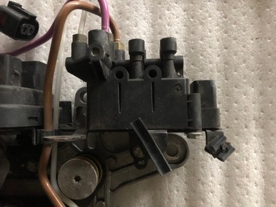 Porsche panamera блок клапанов распределитель фото №1