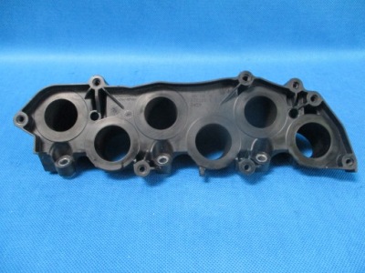 Коллектор впускной  audi vw touareg 3.0 tdi 059129765t фото №1