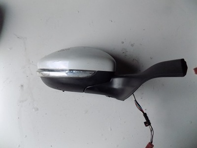 Peugeot 208 lift зеркало наружное правое 9pin фото №1