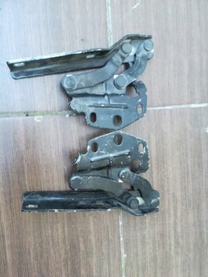 Петля капот левый+ правый vw passat b7 10-14 оригинальный номер фото №1