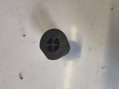 Заглушка штуцер води vw audi skoda 357121140 фото №1