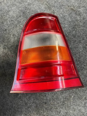 Лампа права задня правий задній mercedes a w168 фото №1