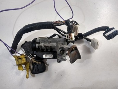 Замок запалювання з ключ toyota avensis t22 фото №1