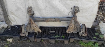 Oś балка задня гальмівні диски супорти peugeot 5008 09- фото №1