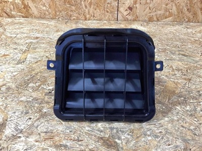 Porsche macan решётка воздуха вентиляционная задняя 8k0819161c фото №1