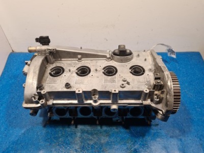 Audi a4 b6 1.8t bex головка двигуна 06a103373as фото №1
