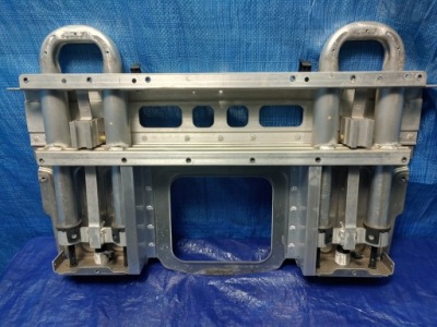 Bmw e64 подголовники пиротехнические kapotażowe 7009657 фото №1