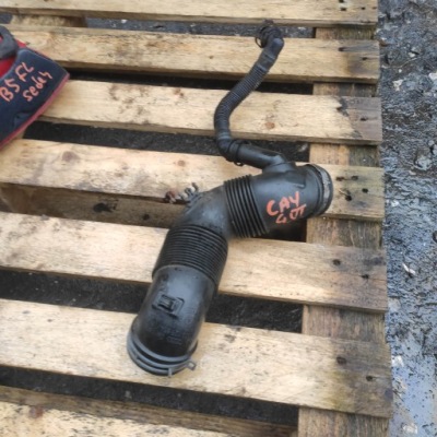 Труба шланг повітря 1.6 tdi vw golf vi 6 3c0129654m фото №1