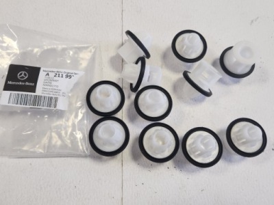 Клипса накладки порога mercedes w211e-klasa r171 slk 2119970881 nowa oryg. фото №1