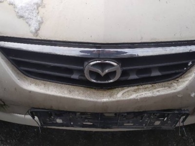 Решётка  радиатора решётка радиатора mazda 626 фото №1