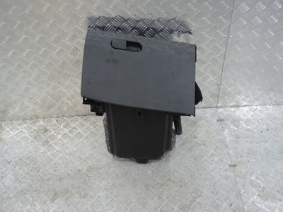 Alfa romeo giulietta бардачок пасажира фото №1