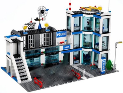 LEGO City 7498 LEGO City Posterunek Policji 7498