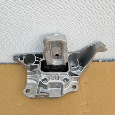 Peugeot 208 2 2008 2 подушка кронштейн підпора коробки передач фото №1