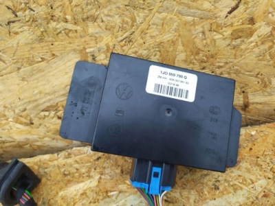 Модуль комфорту skoda seat vw 1j0959799q фото №1