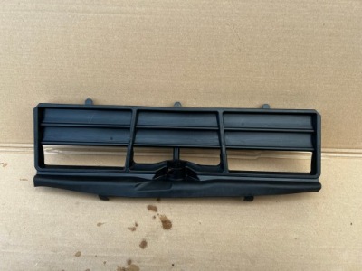 Bmw 5 e60 e61 воздуховод впуск воздуха шторка фото №1