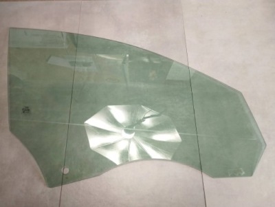 Audi a5 sportback 8ta 2015 стекло правая перед фото №1