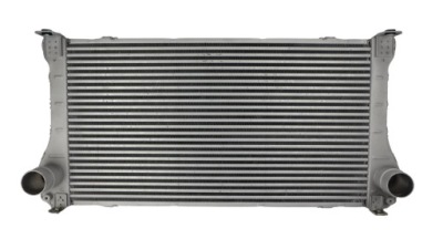 Інтеркулер toyota avensis 2.0 d-4d 2009 - 2018 фото №1