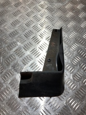 Брызговик правый перед toyota prius iv 15- фото №1