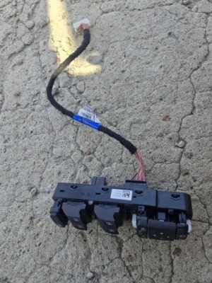 Renault talisman панель переключатель окон зеркал перед левый фото №1