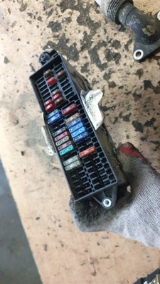 Vw touran i коробка предохранителей фото №1