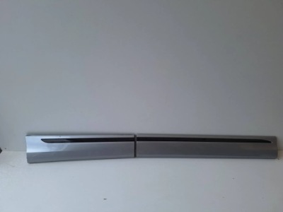 Audi q8 4m8 молдинг дверь правая перед задняя оригинал фото №1