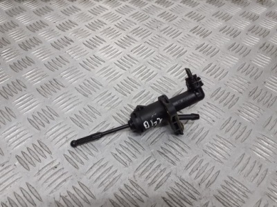 Помпа зчеплення skoda fabia i 1.4 6q0721388 фото №1