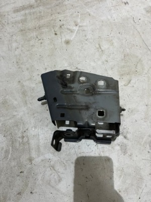 Лист кронштейн крила напрямна правий перед 631429931r renault master 4 iv фото №1