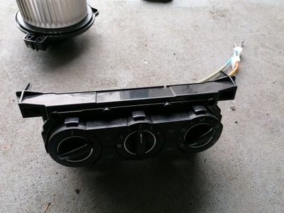 Mazda 2 iii 14-. панель управление обдув кондиционер фото №1