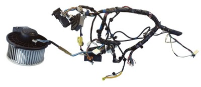 Mazda 6 02-07 вентилятор повітродувка резистор фото №1