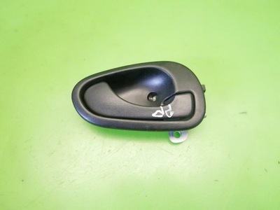 Ручка внутренняя правая перед mitsubishi carisma i фото №1