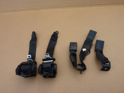 Ремені безпеки задня задні заскочки bmw 1 f20 комплект фото №1