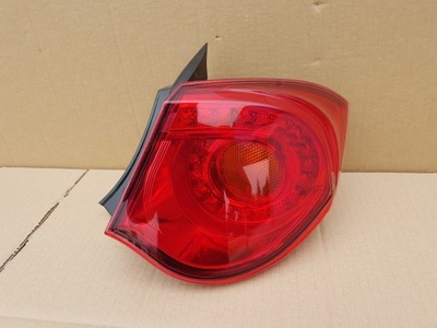 Лампа задня права alfa romeo giulietta led фото №1