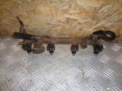 Молдинг впрыскная honda civic vii 1.6 16v 01- фото №1