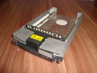 KIESZEN 3,5'' SCSI DO HP DL/ML G1 G2 G3 G4 DL380 ML350 i inne