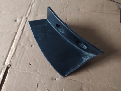 Захист лампи правий задня kia ceed ii kombi 92402-a23 фото №1