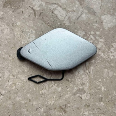 Bmw 3 f30 f31 lift заглушка фаркоп перед 51117386141 фото №1