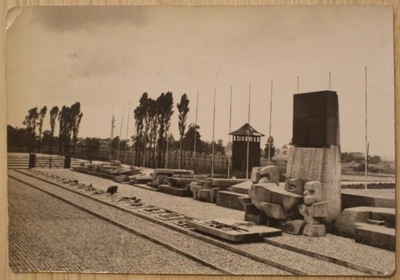 OŚWIĘCIM - BRZEZINKA. AUSCHWITZ - BIRKENAU. Muzeum