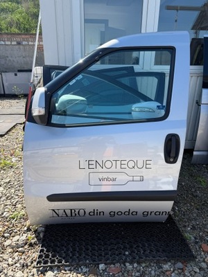 Fiat doblo iii двері ліва перед передні фото №1