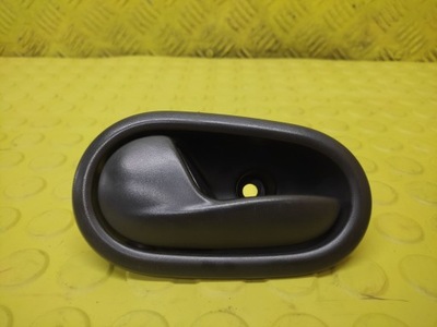 Dacia sandero ручка внутренняя левый перед фото №1