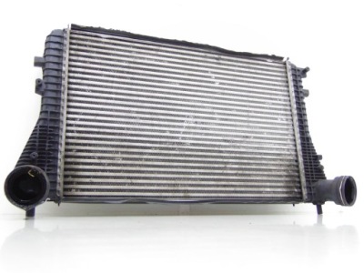 Радиатор интеркулер vw passat b6 1.9 tdi 3c0 фото №1